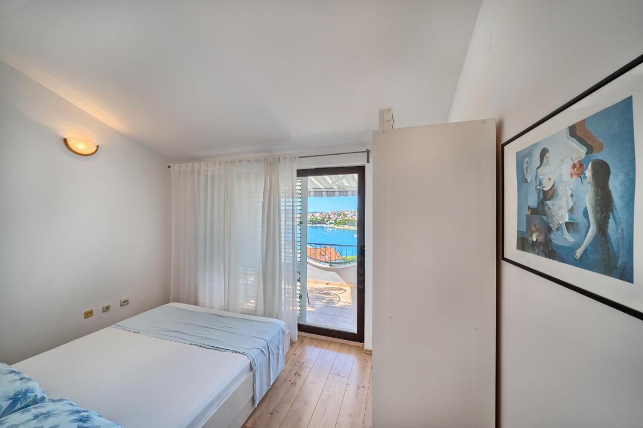 Apartmani Ticic Трогир Экстерьер фото