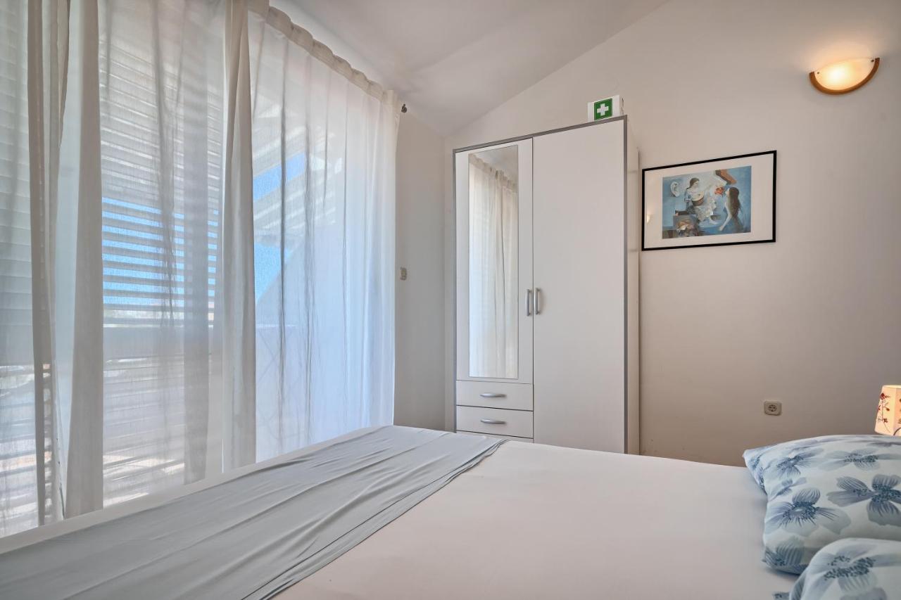 Apartmani Ticic Трогир Экстерьер фото